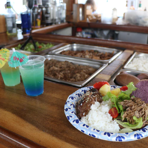 Kapolei: Passeio matinal de barco para observação de golfinhos + Snorkeling + Almoço + Bebidas - Photo 2