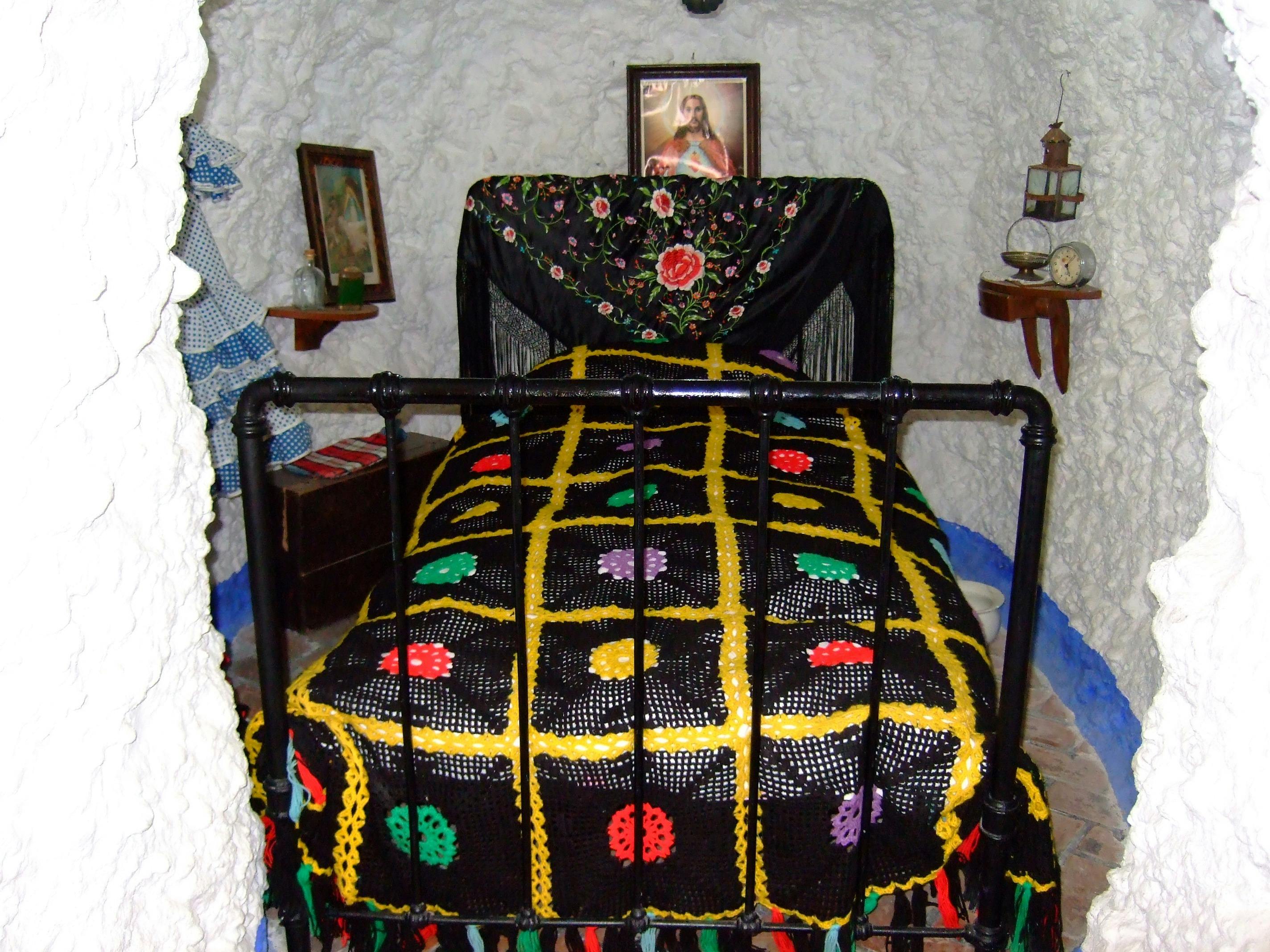 Image of bedroom in cave