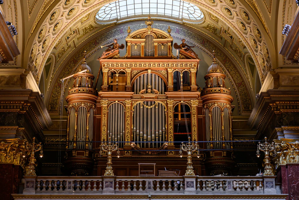 Grand organ