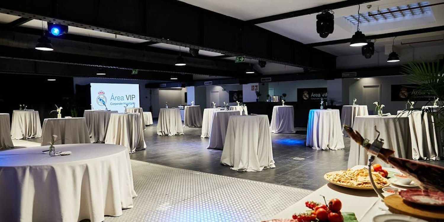 Estadio Santiago Bernabéu: Partido de fútbol del Real Madrid