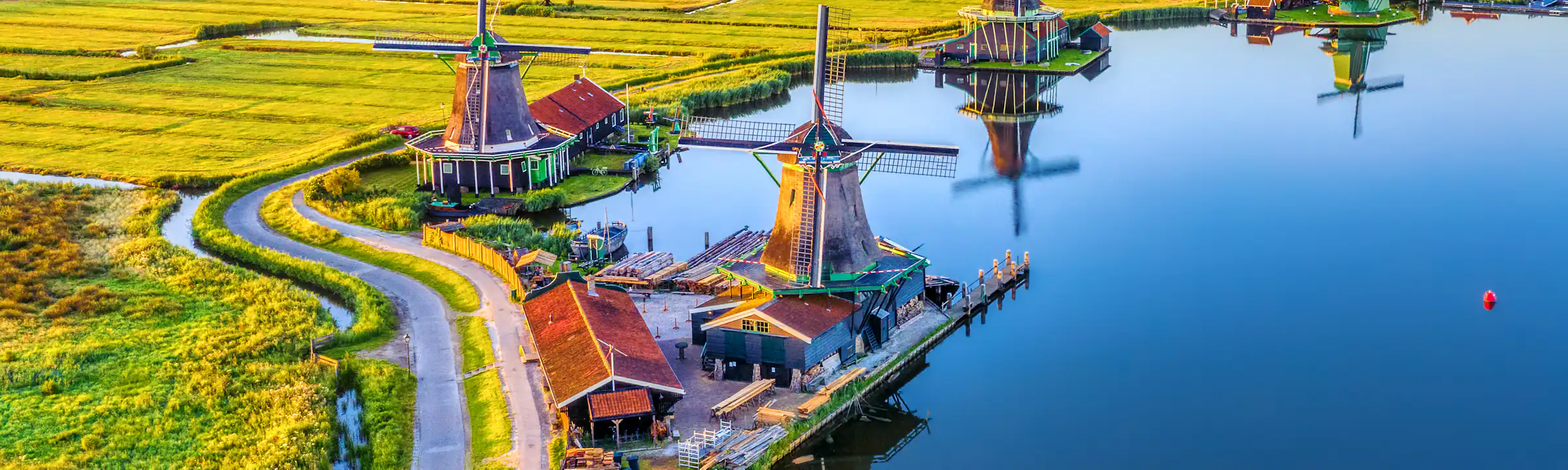 From Amsterdam: Zaanse Schans, Volendam & Marken Guide