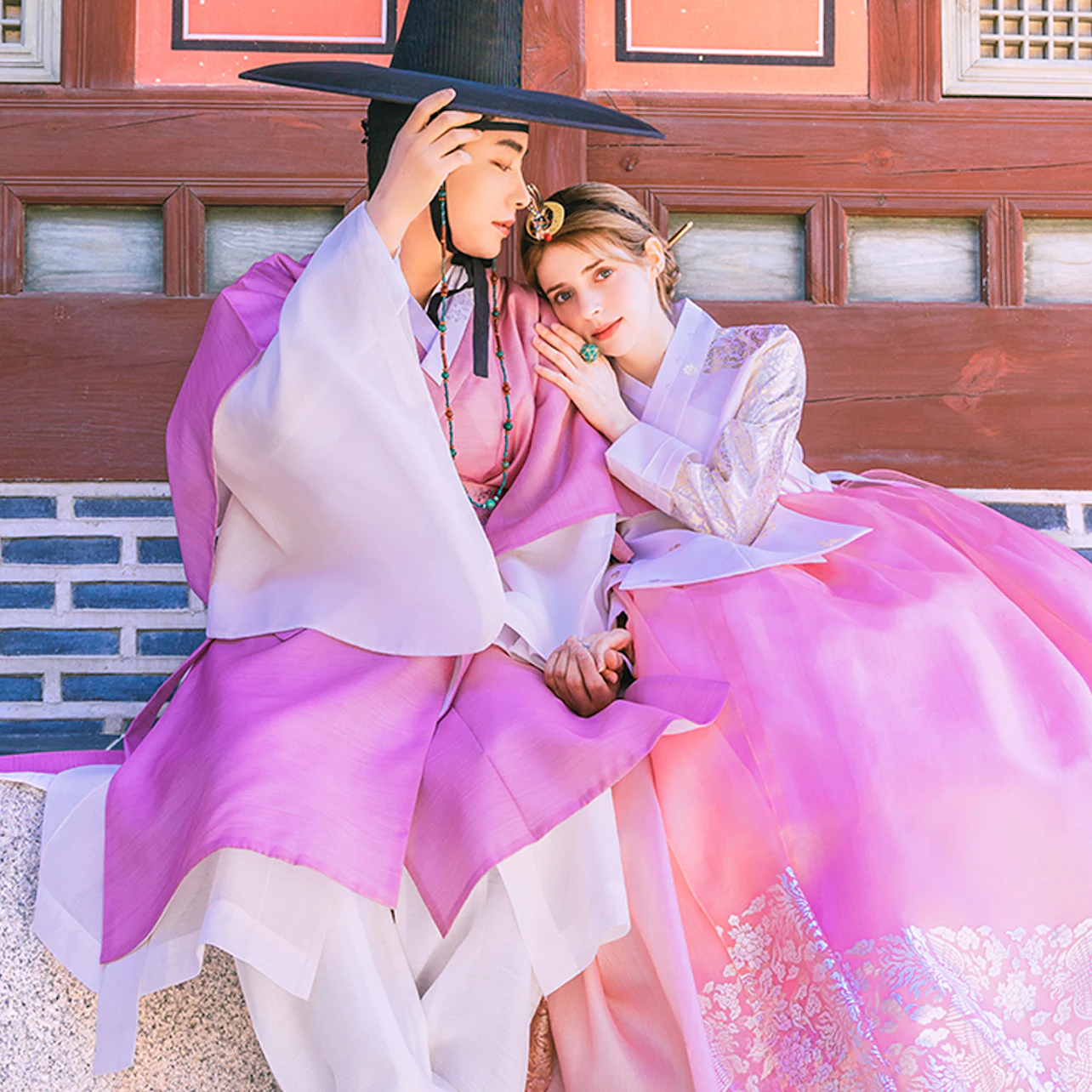 Photoshoot, Premium Hanbok Rental & Make-Up At Gyeongbokgung: Wedding Royal Premium Hanbok All Day in Seoul – Tiqets