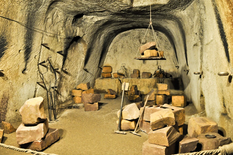 Naples Underground
