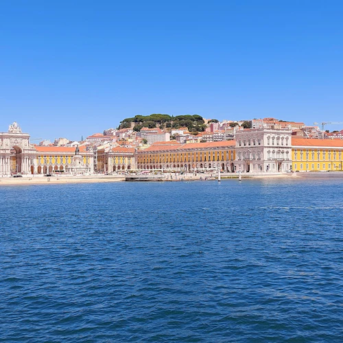 Lisbon: Hop-on Hop-off Boat Tour by Yellow Boat - Photo 9