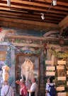 een van de met fresco's versierde kamers in het Fortuny paleis