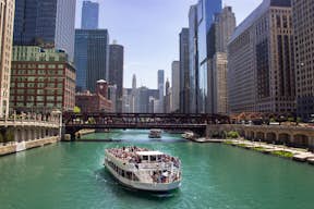 45minutová architektonická plavba Chicago River