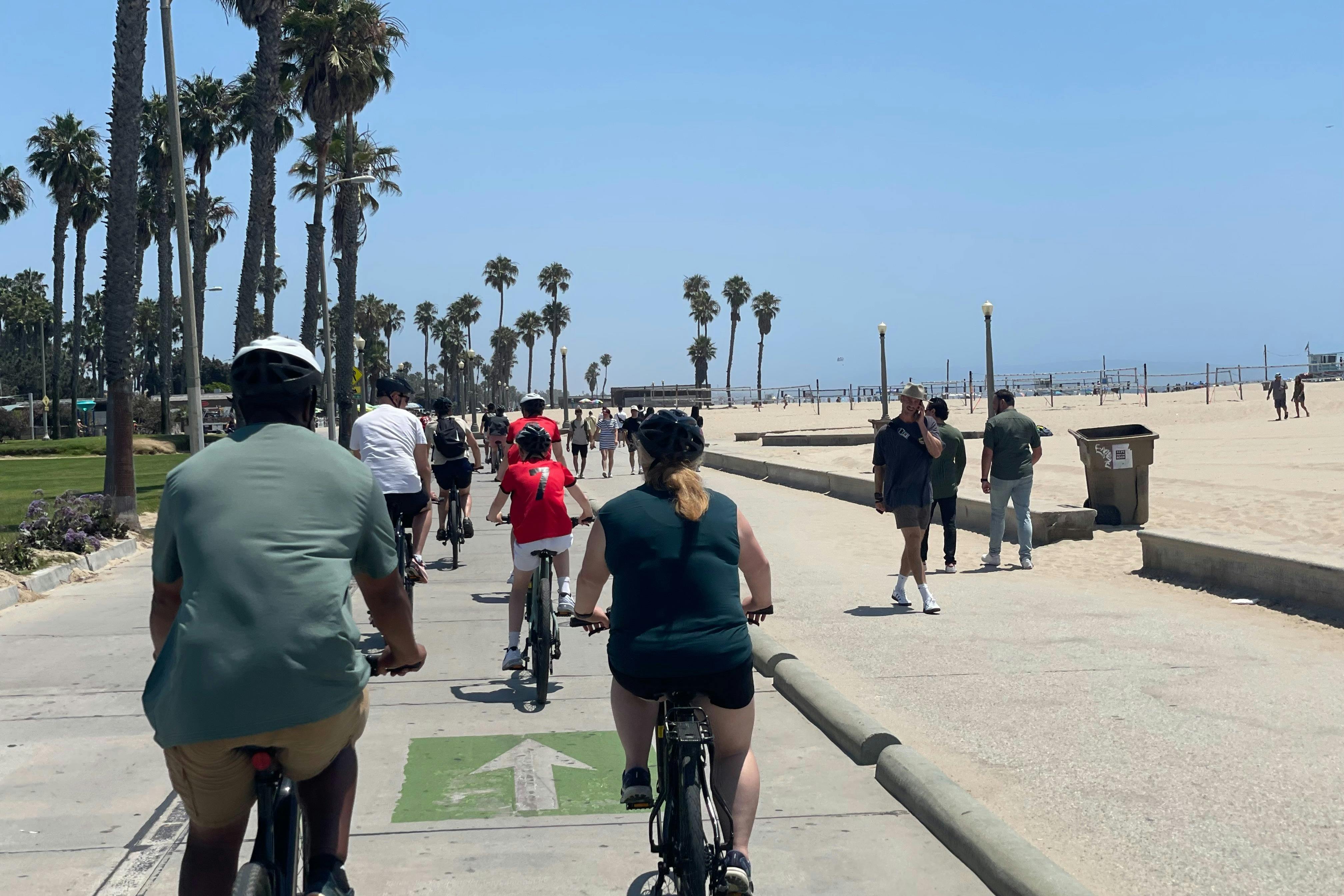 Cycling down the Santa Monica Bardwalk