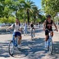 Visita in bicicletta di Barcellona in riva al mare