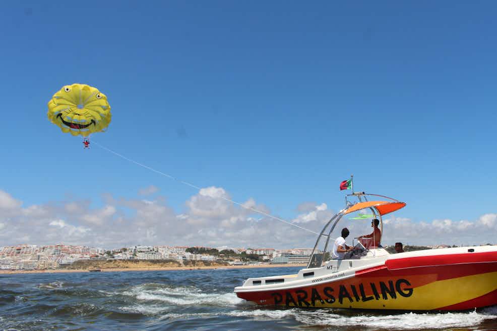 Parachute Ascensionnel A Albufeira Tiqets Parachute Ascensionnel A Albufeira Tiqets