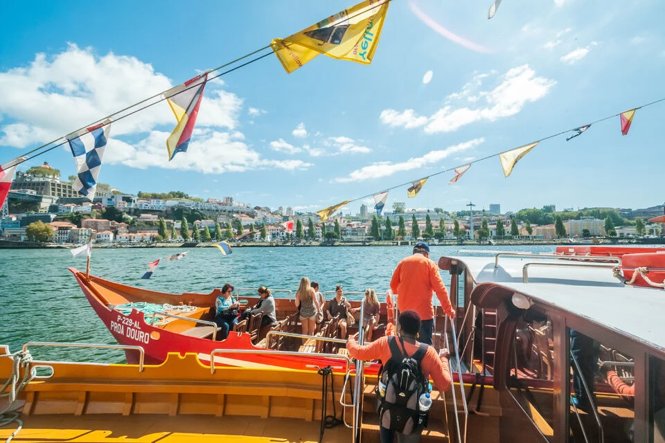 Gaia: Six Bridges Cruise from Cais da Gaia