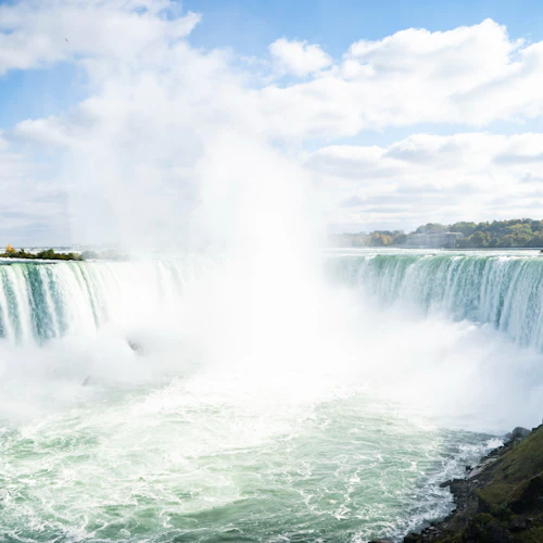Niagara Falls Day Tour from Toronto + Hornblower Cruise & Niagara-on-the-Lake