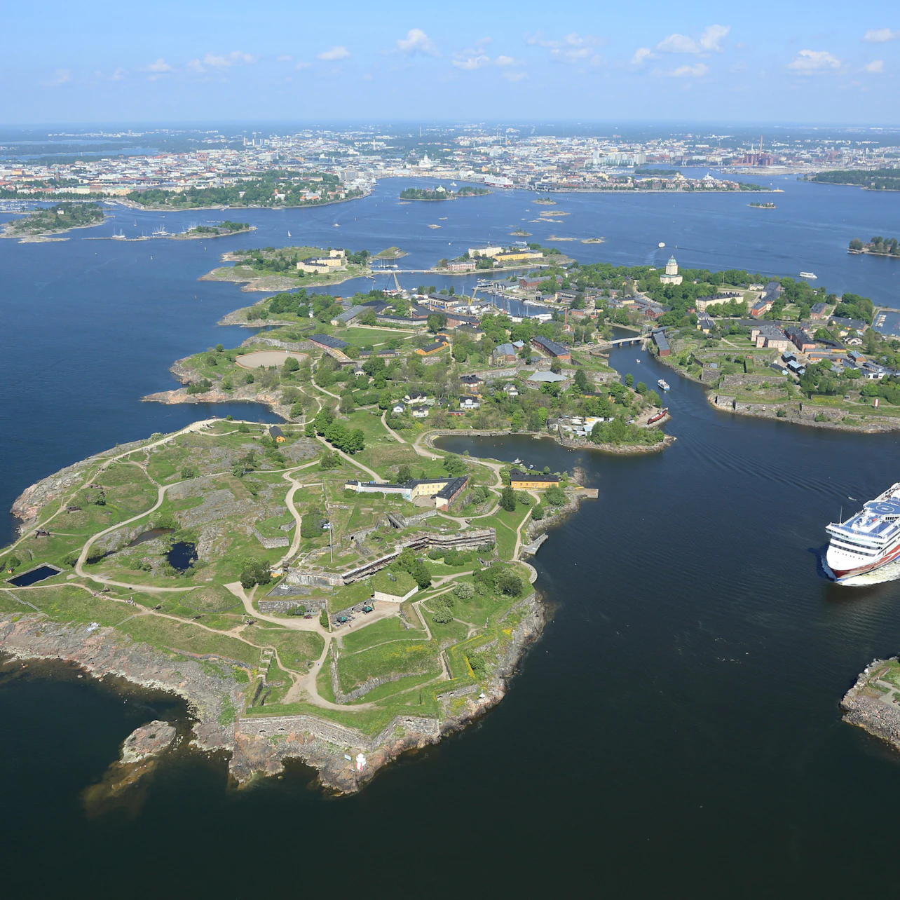Suomenlinna: English Guided Tour in Helsinki β Tiqets