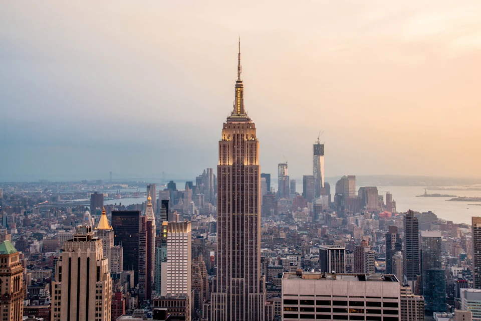 Best of New York Combo Tour: Empire State Building, Hop on Hop off and Sightseeing Cruise