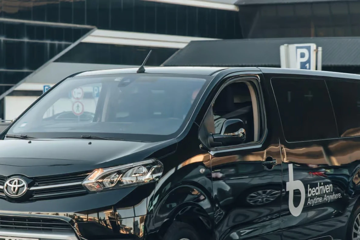 Lisbon: Transfer To/From Airport to Cascais, Sintra & Estoril