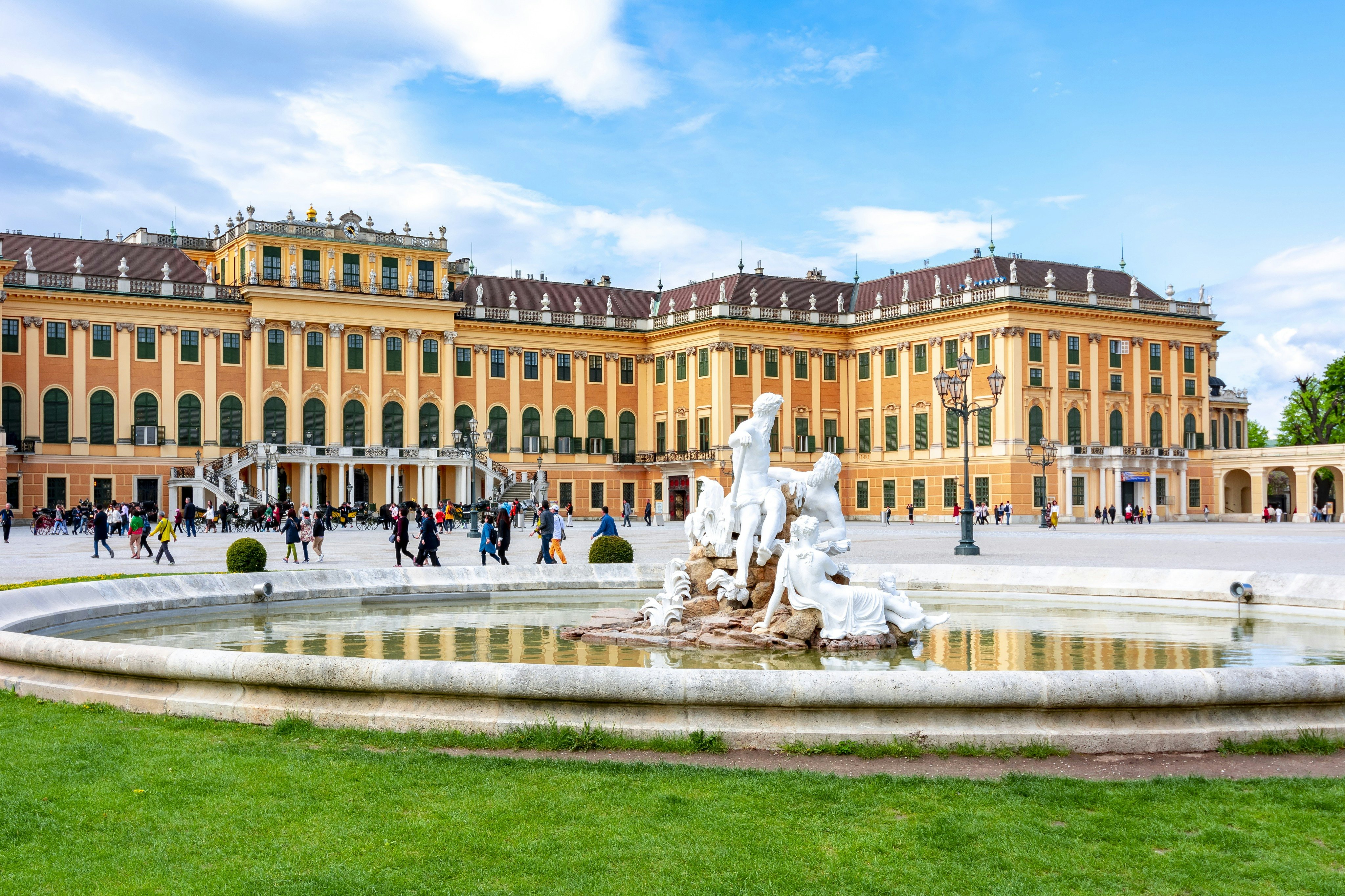 History Guide to Schönbrunn Palace Gardens, Zoo & Monuments, Vienna