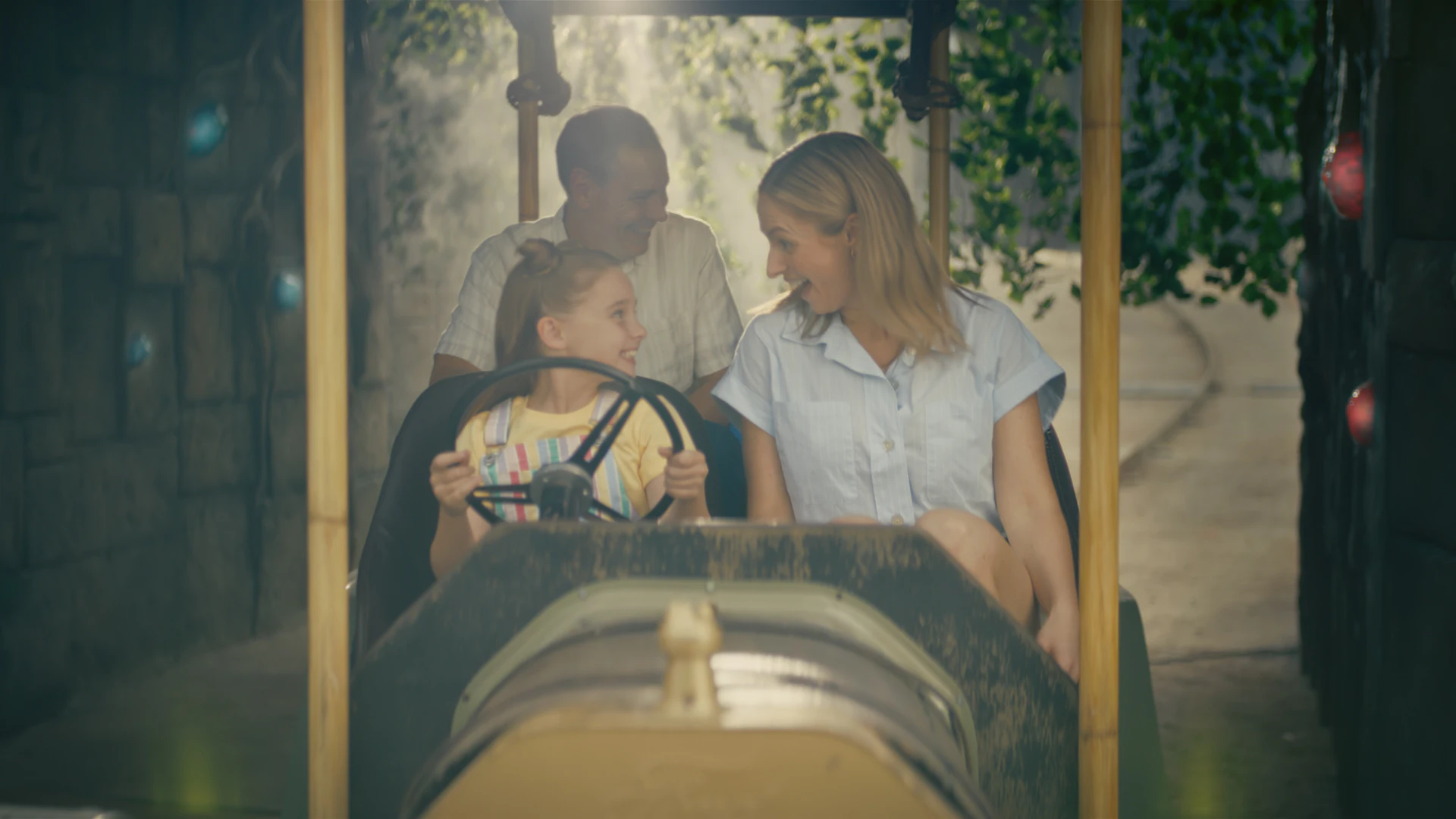 Dreamworld, WhiteWater World & SkyPoint: 3-Day Pass