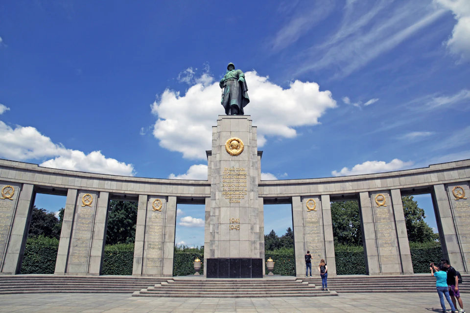 WWII & Third Reich