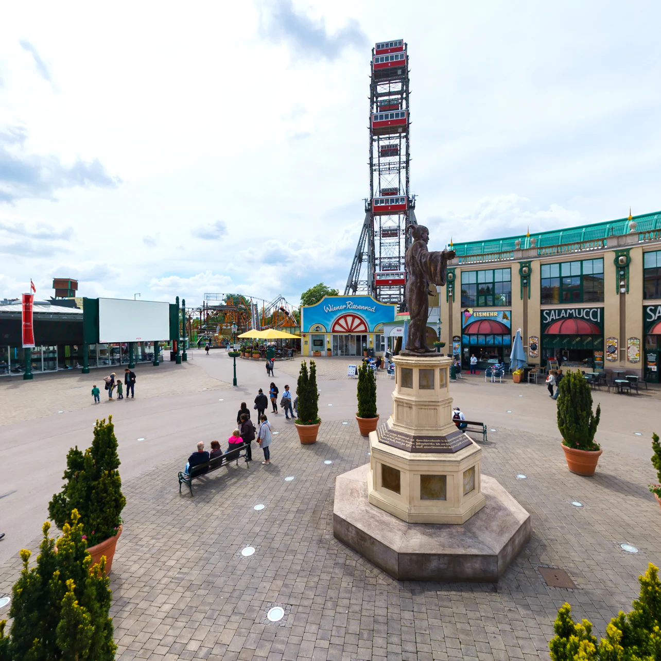 Vienna's Giant Ferris Wheel: Skip The Line in Vienna β Tiqets
