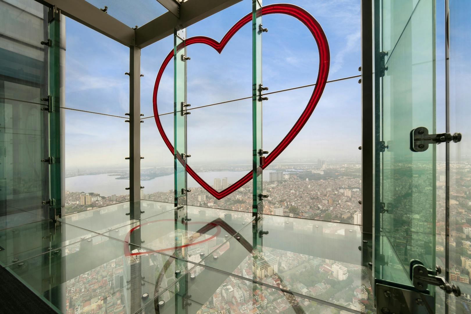 Hanoi Sky Lotte Observation Deck: Combo Admission Ticket + 1-Day Bus Tour Pass 2