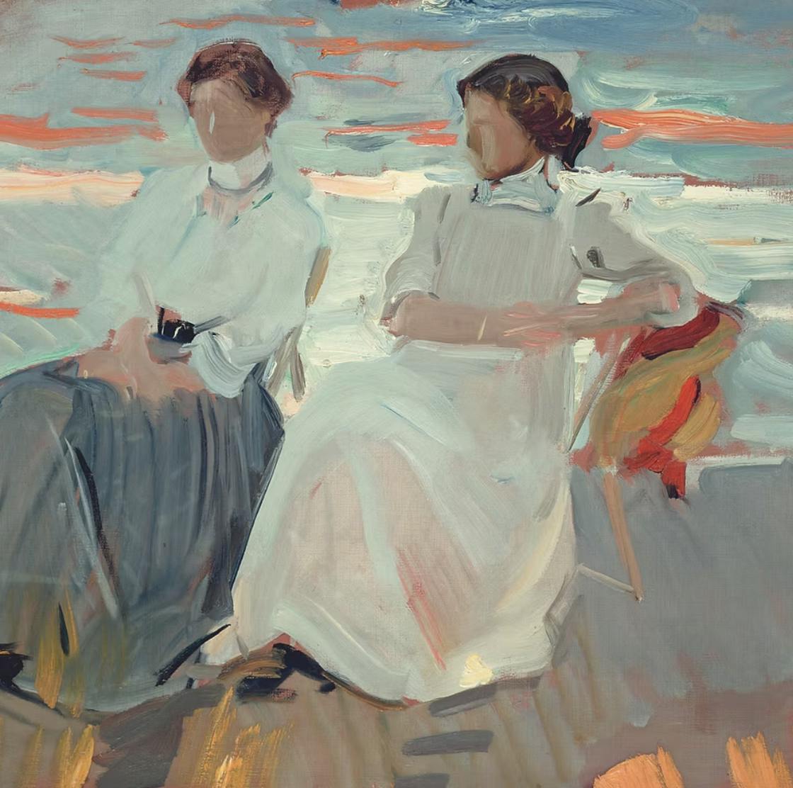 Un dipinto impressionistico di due donne sedute all'aperto, una con un vestito bianco e l'altra con una gonna scura, con uno sfondo colorato.