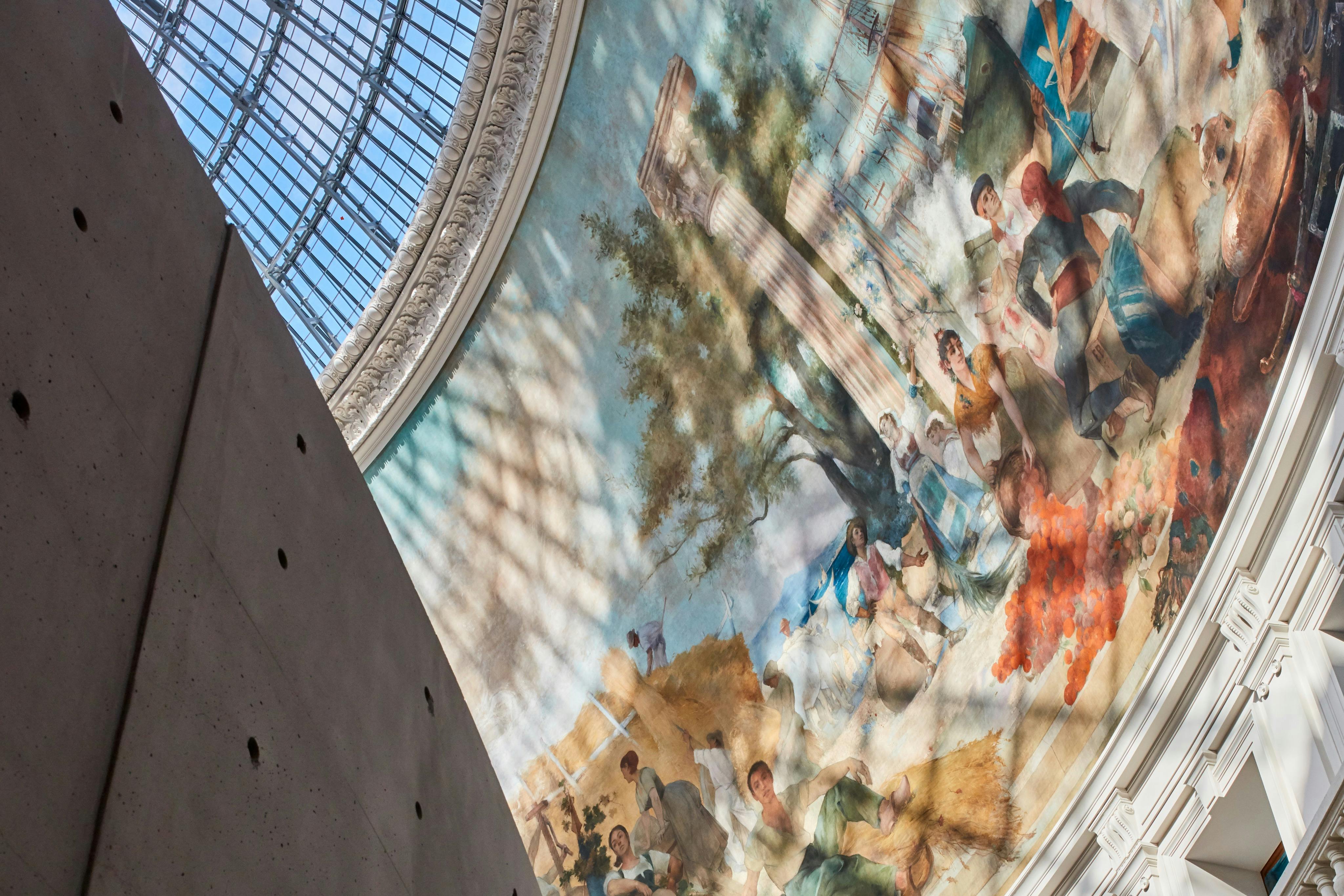Afbeelding van plafondkunst op Bourse de Commerce