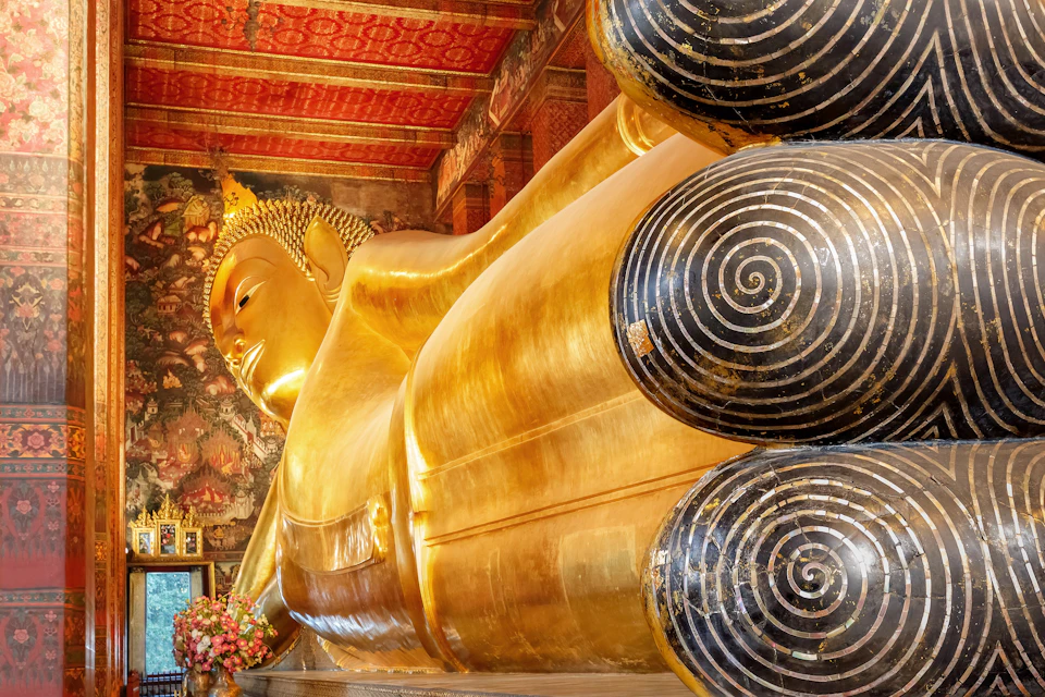 reclining buddha