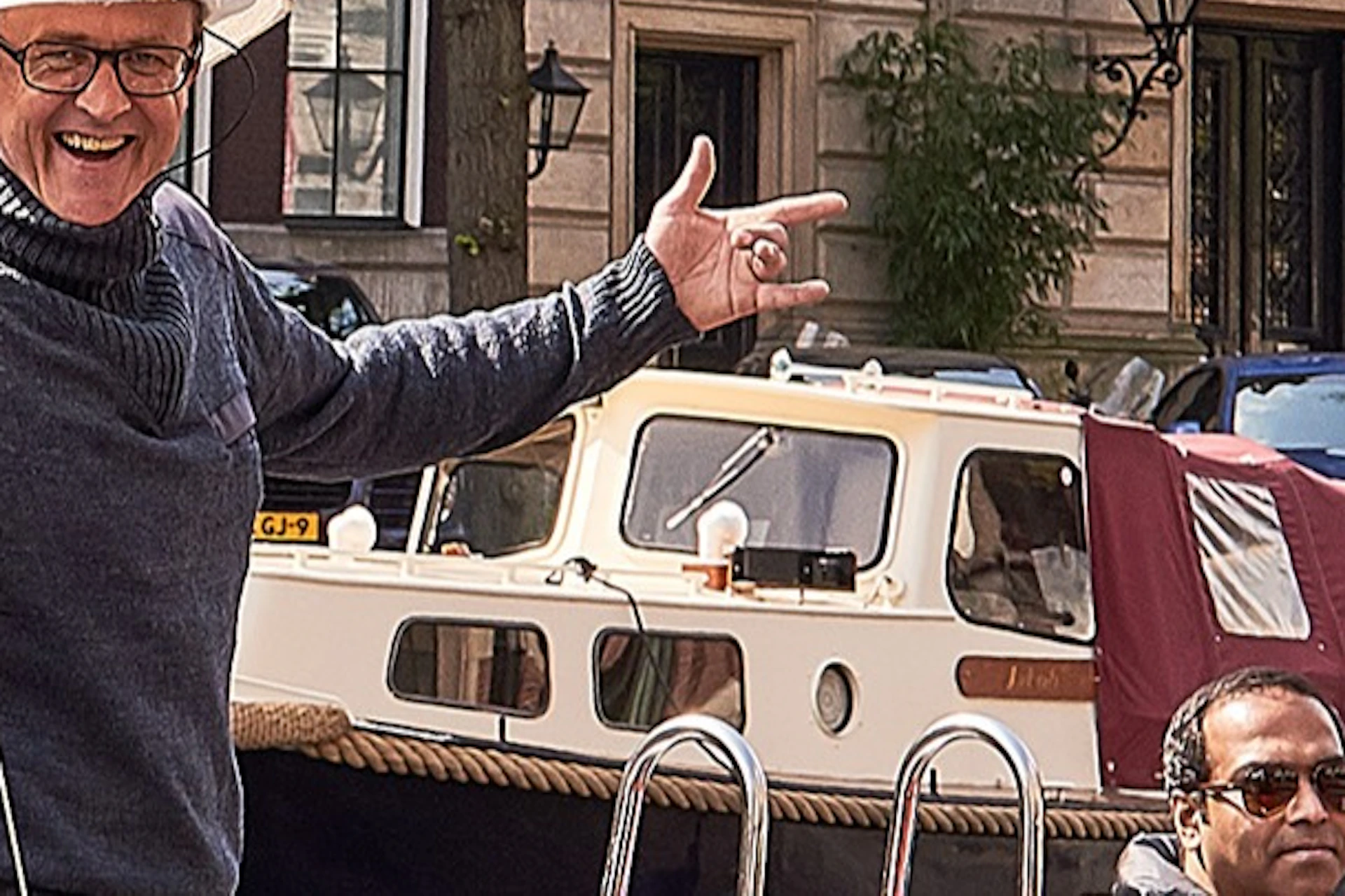 Open boot door Amsterdamse grachten