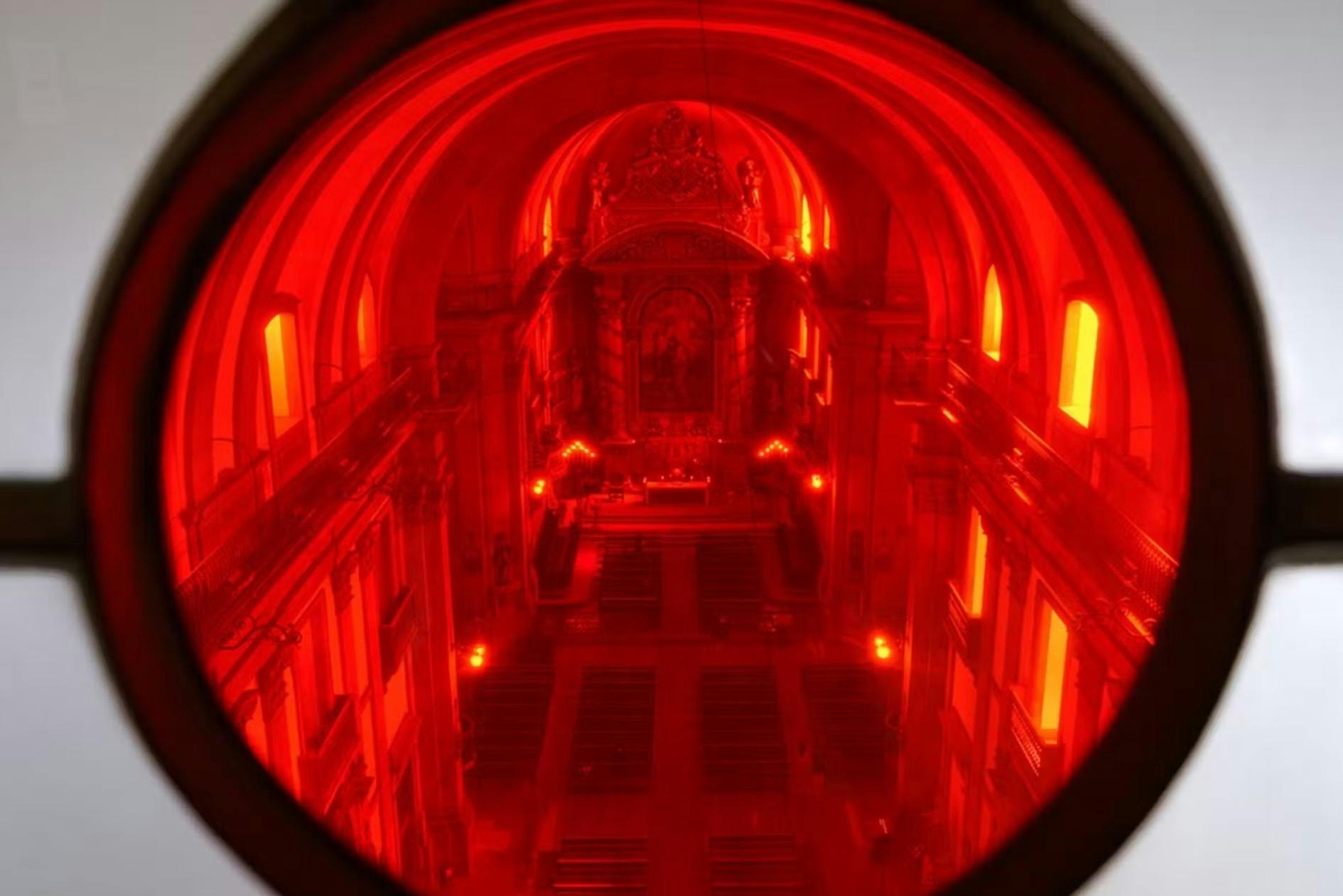 Vista des del cim de l'església fins a la nau principal