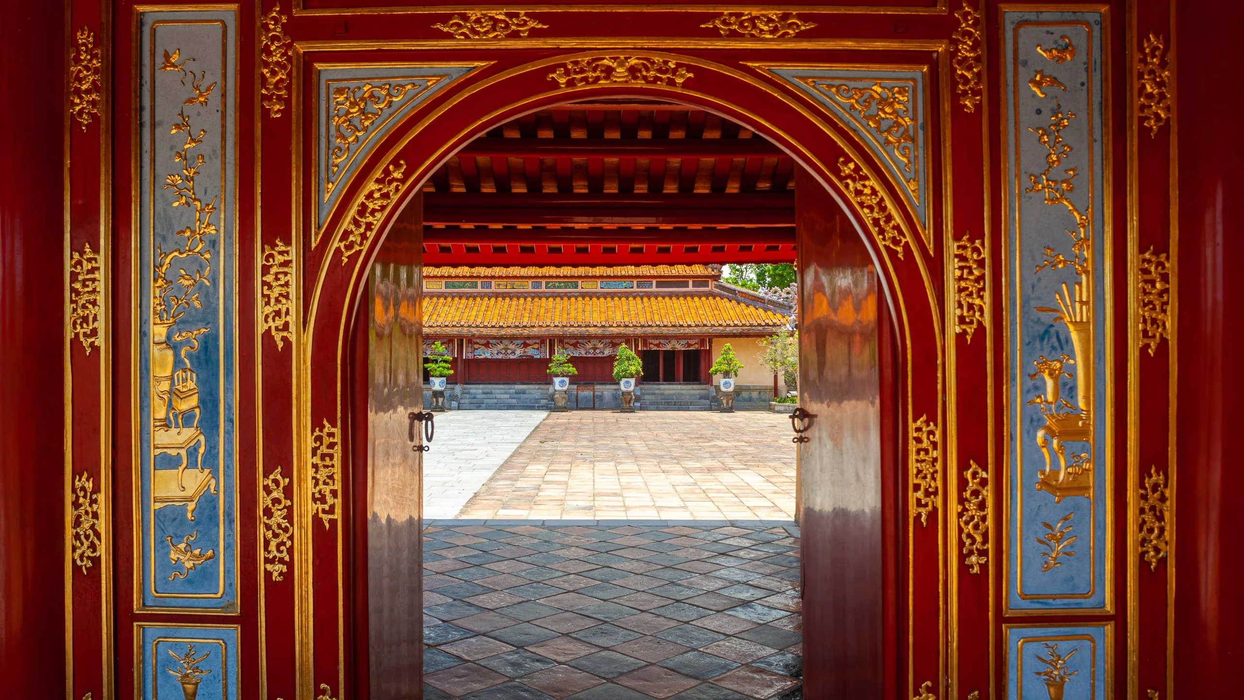 Tomb of Emperor Minh Mang Hue: Admission Ticket