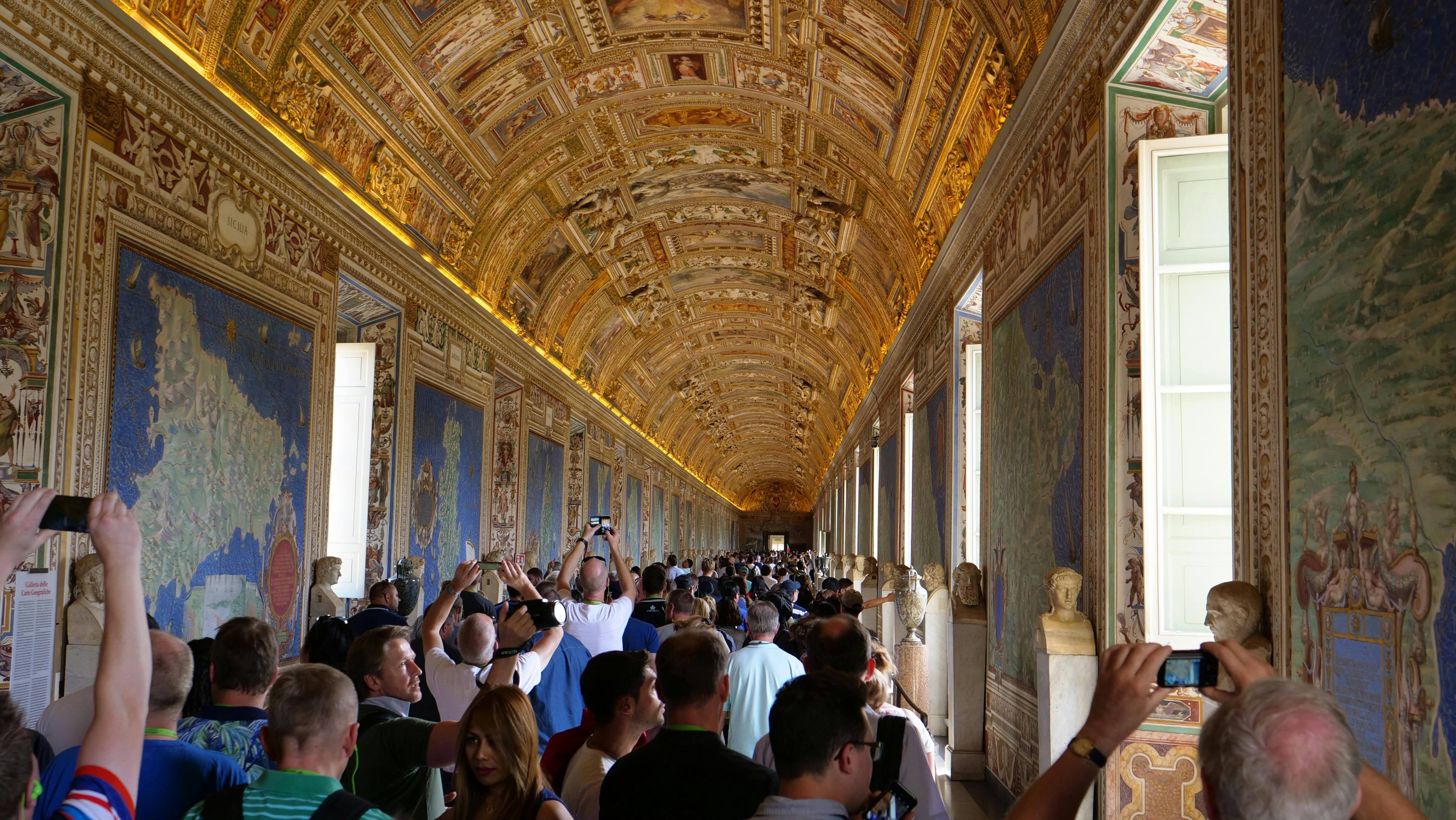 Vatican Museums & Sistine Chapel: Guided Tour