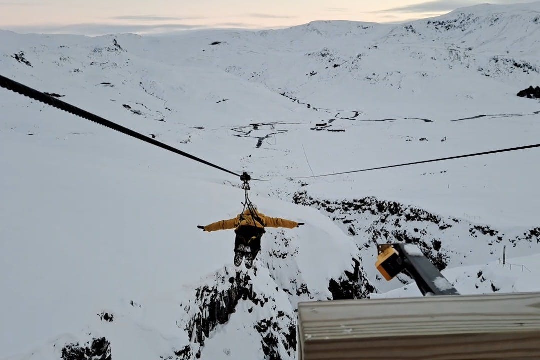 슈퍼맨 전단지 출시