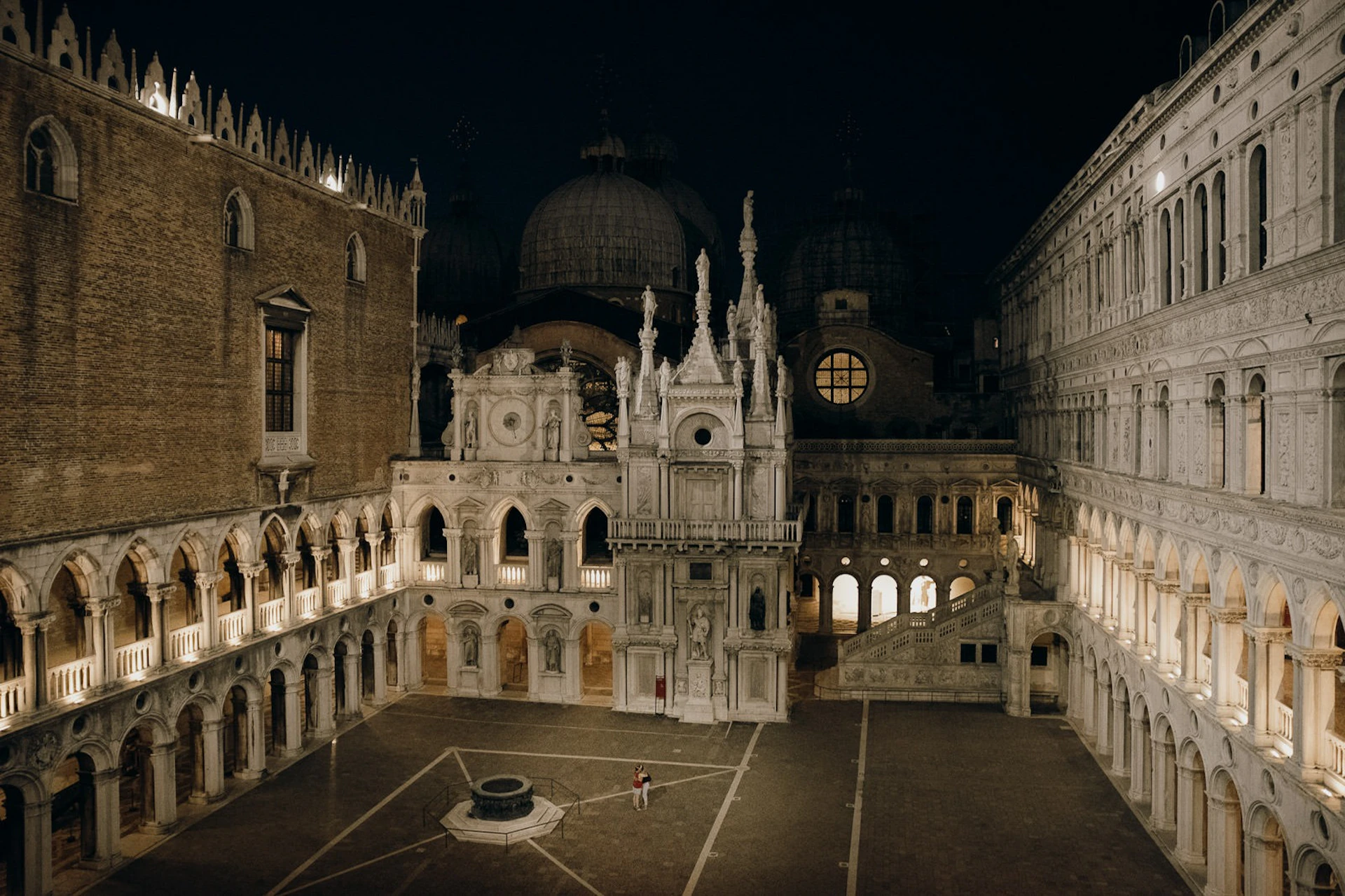 Exclusive Alone In St. Mark's & Doge's Palace Tour