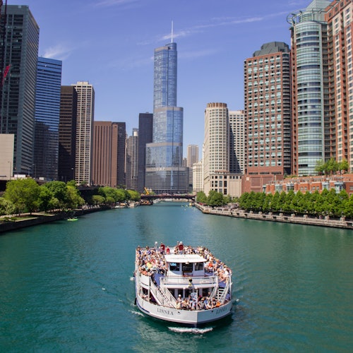 シカゴ川：90分の建築ボートツアー(即日発券)