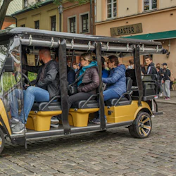 Krakow: City Sightseeing Tour by Electric Golf Cart + Audio Guide + Transfers 2