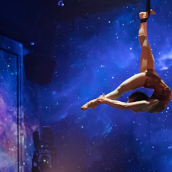 Montreal: Bon Voyage Immersive Show by Cirque Éloize 2