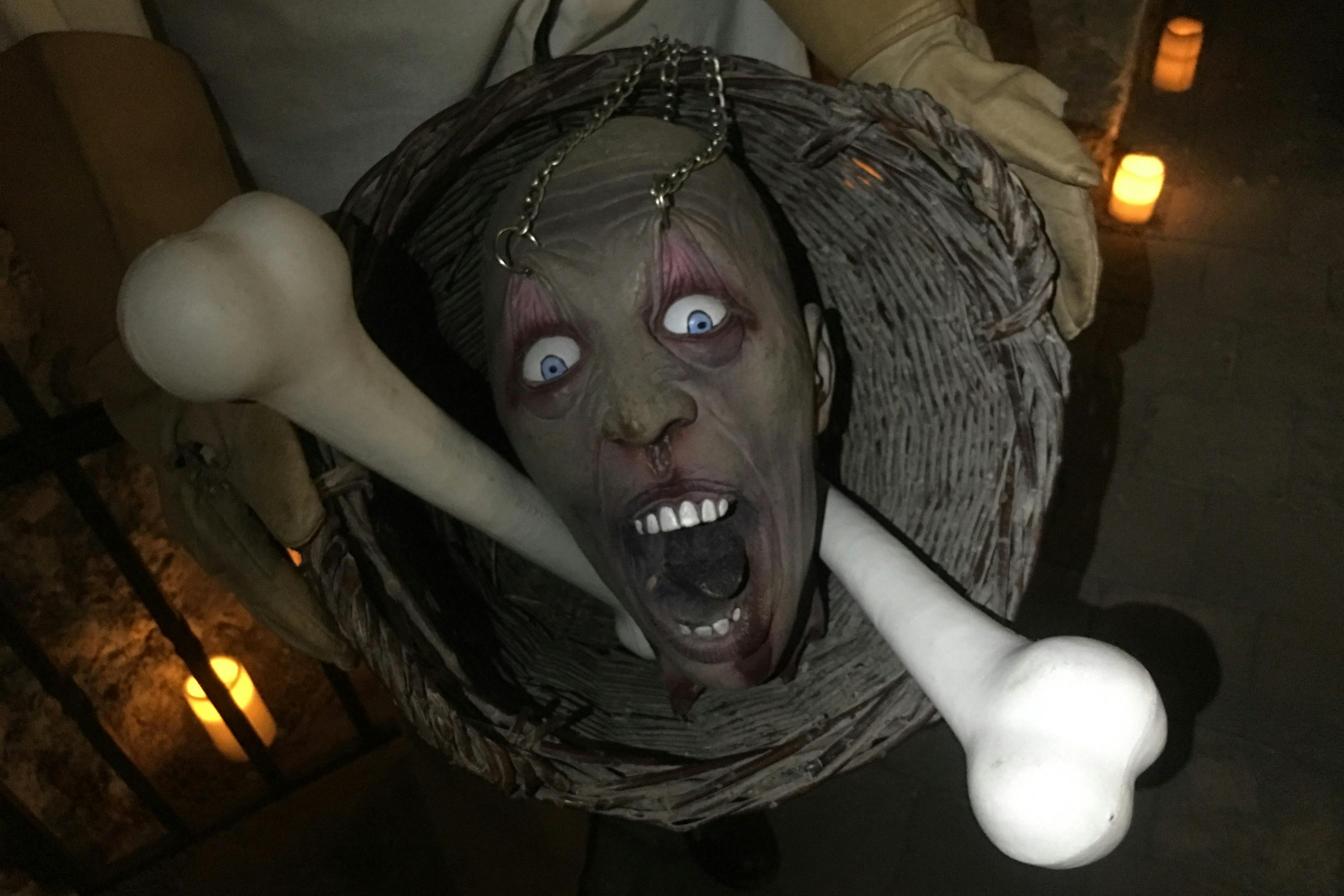 프라하의 유령, 전설, 중세 지하층, 던전 투어