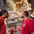 Reiseführer in der Hagia Sophia
