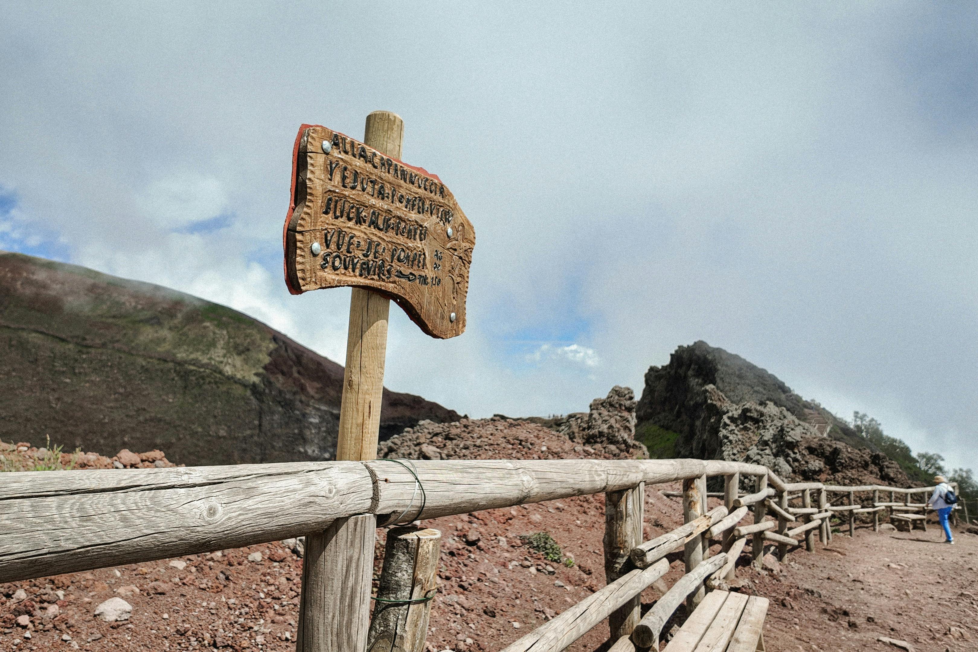 Sign on the summit of Vesuvius.