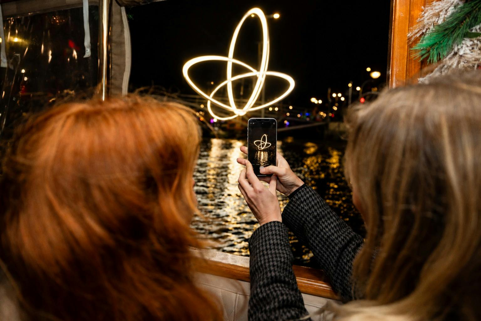 Amsterdam Light Festival: Saloon Boat Cruise + Optional Unlimited Drinks - Photo 7