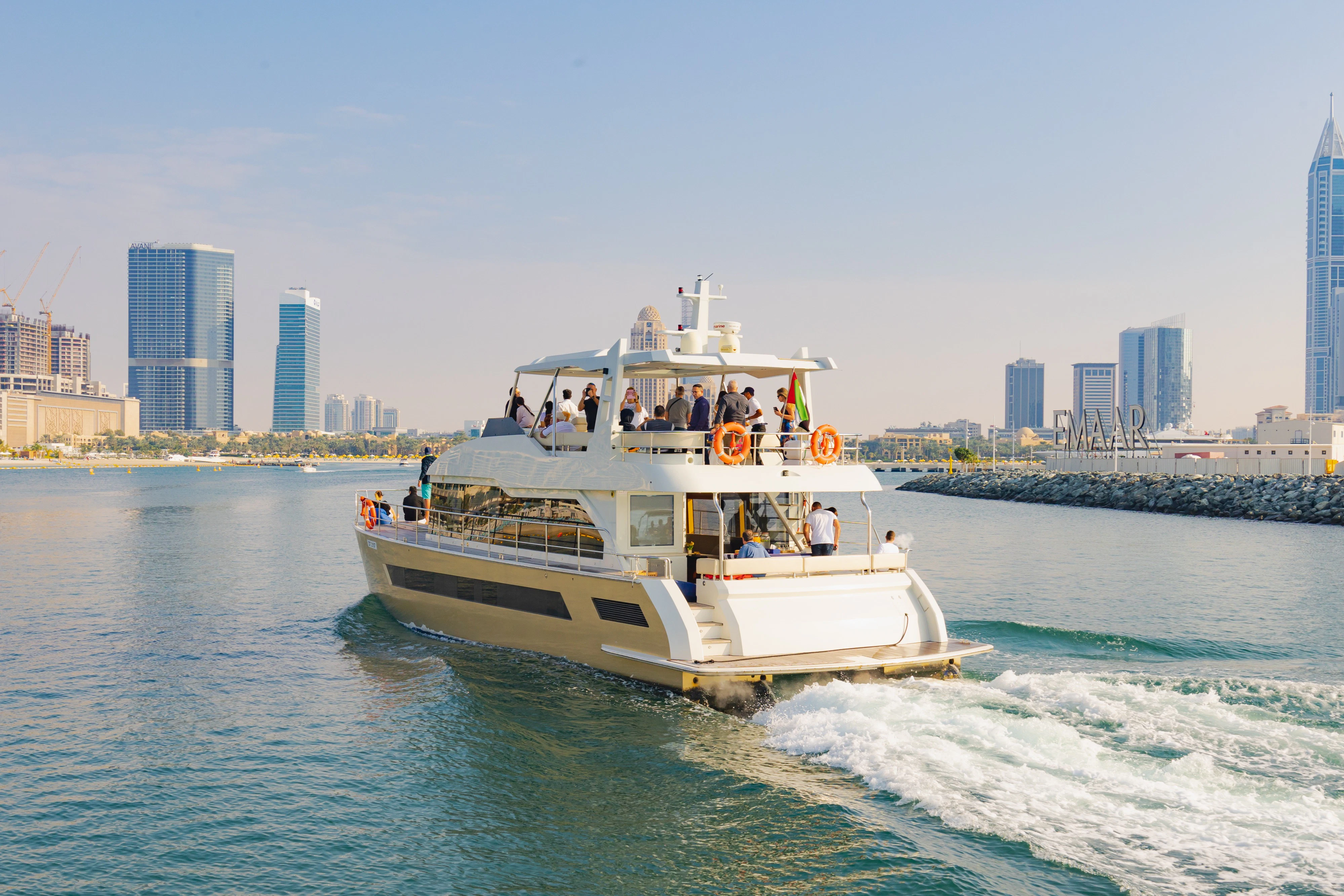 Porto de Dubai: passeio de iate de luxo de 2 horas pelas luzes noturnas