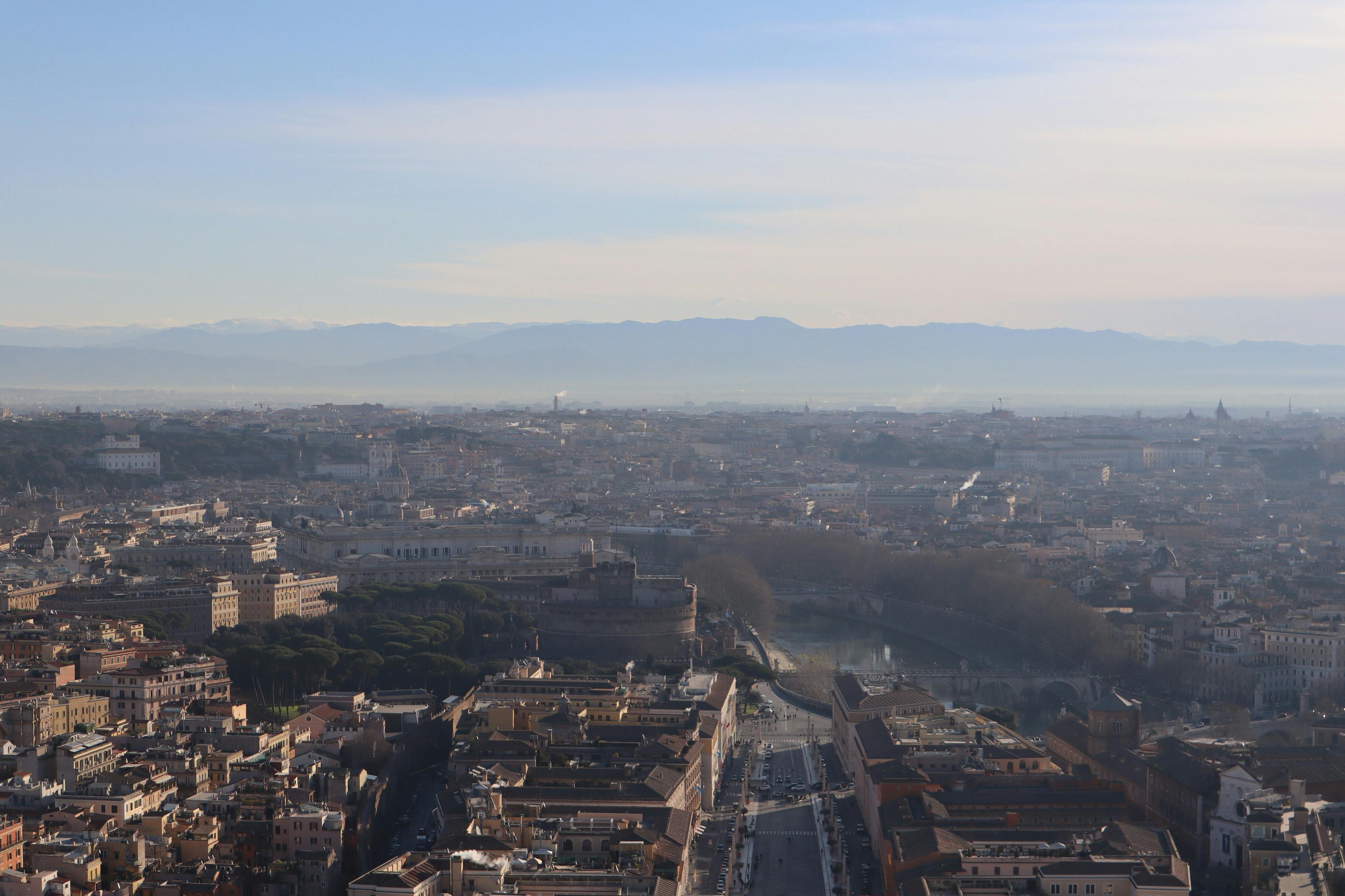 圣彼得大教堂穹顶和大教堂