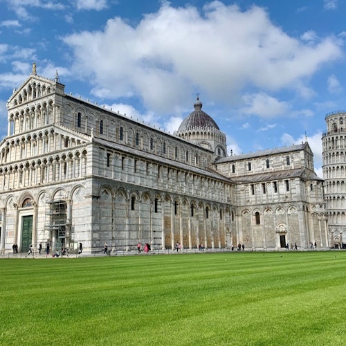 Lucca y Pisa: Excursión de un día desde Livorno