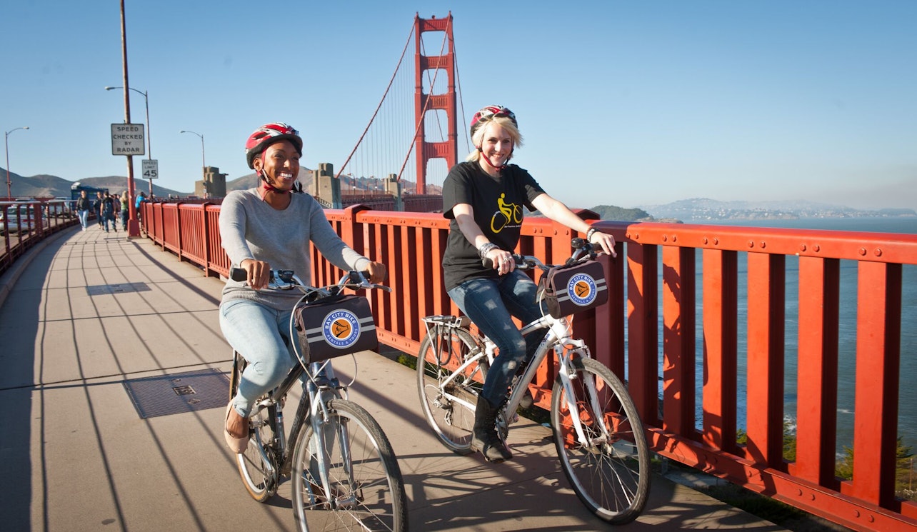 Puente Golden Gate a Sausalito: Tour guiado en bici desde San Francisco - Alojamientos en San Francisco