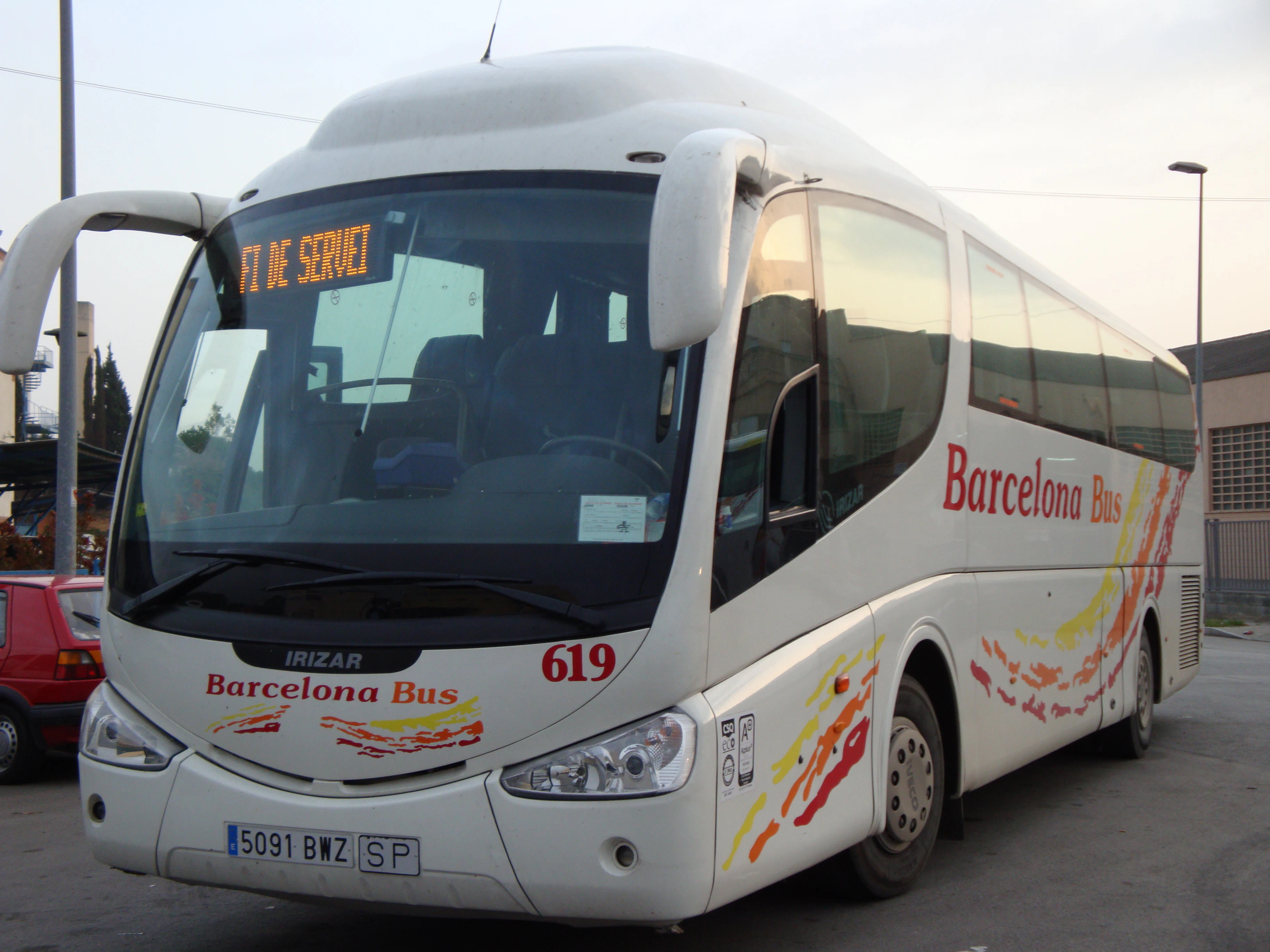 Barcelona Airport to/from Girona Airport: Bus Transfer