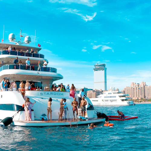 Porto do Dubai: Experiência de super iate com música ao vivo e bebidas - Photo 8