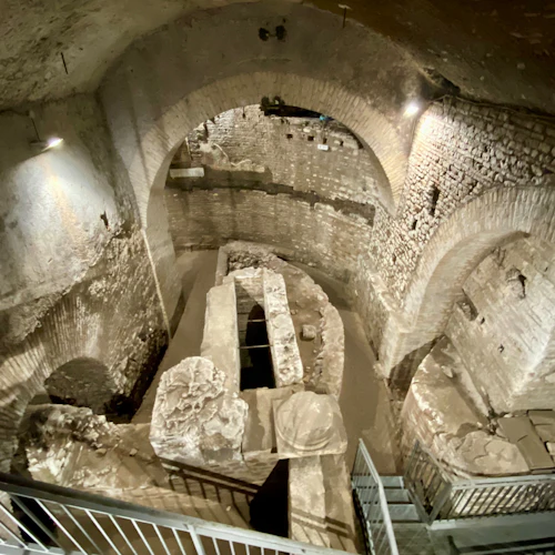 Rome Trastevere: Underground Walking Tour - Photo 9