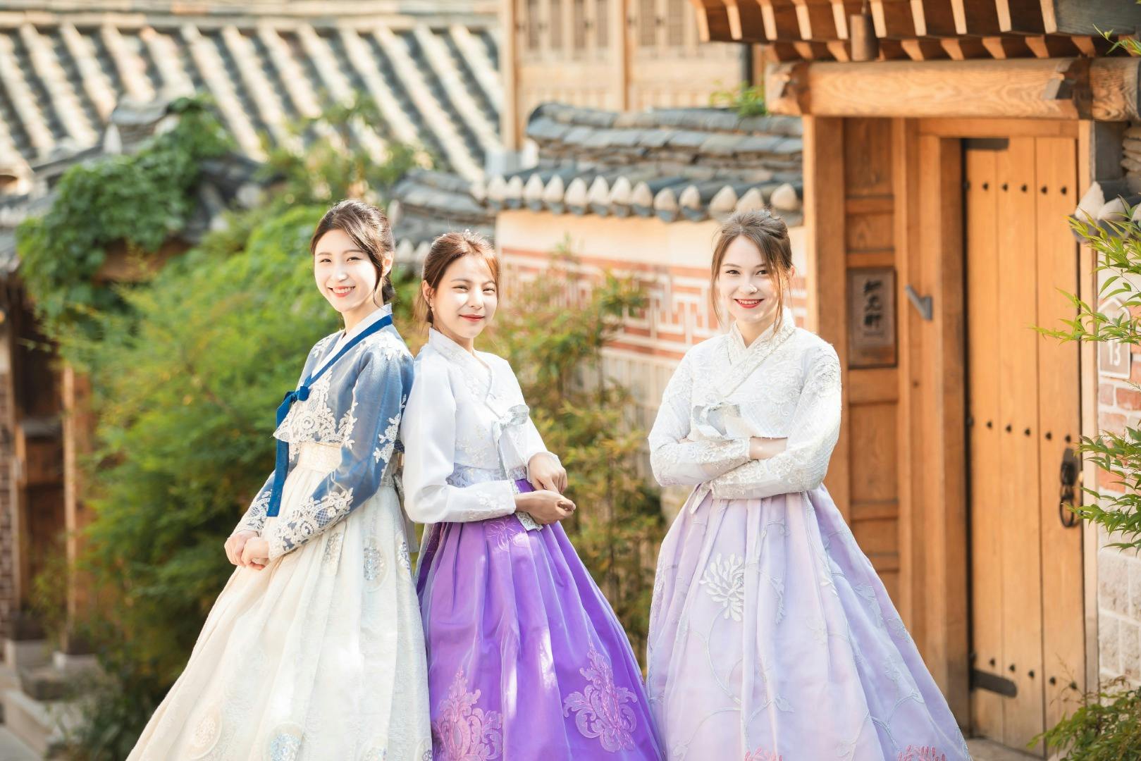 Seoul Gyeongbokgung: Hanbok Rental Experience - 1-Day Rental - Photo 4