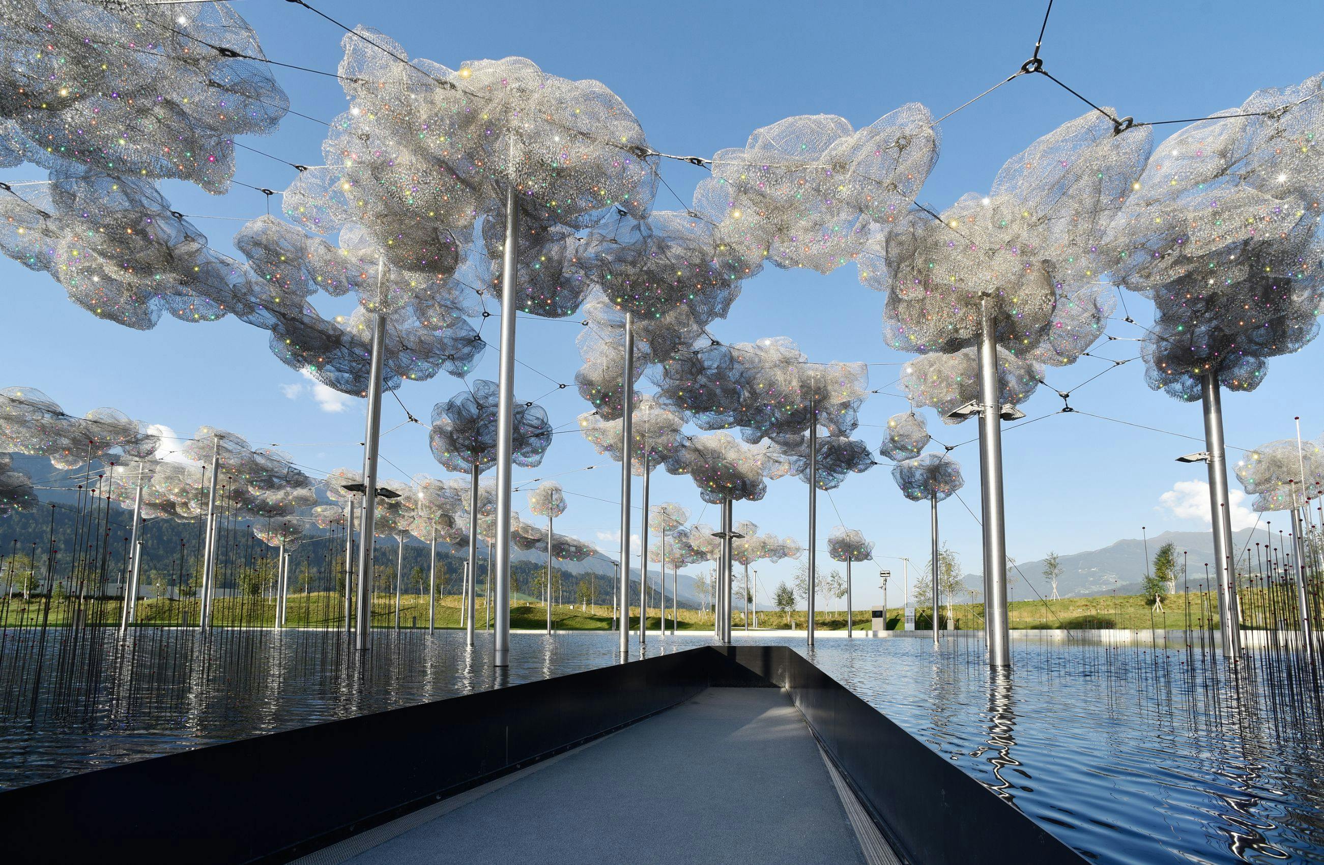 크리스탈 클라우드