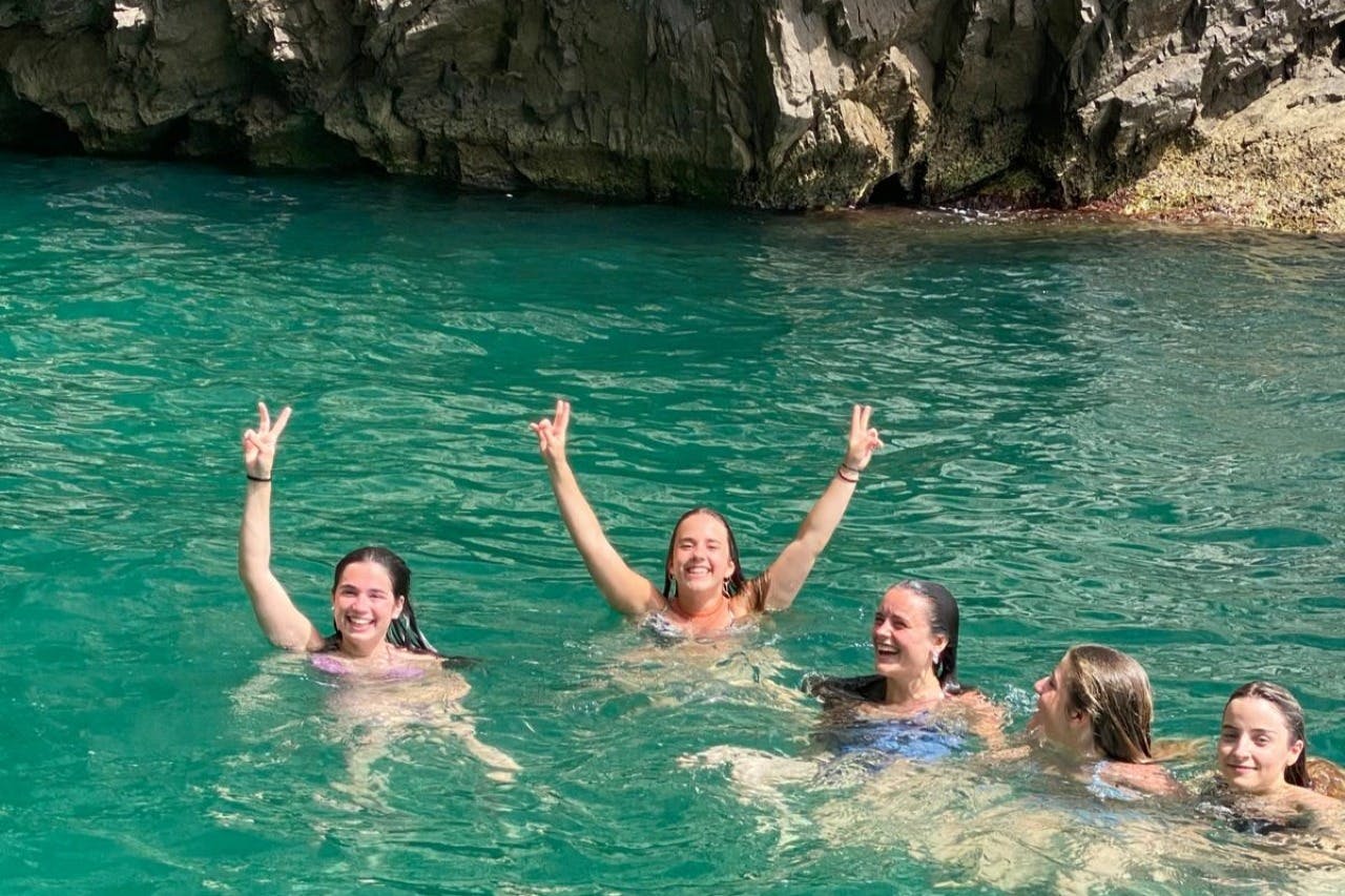 Capri: tour in barca per piccoli gruppi + spuntini e bevande — 3