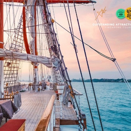 Singapur: Crucero de lujo con desayuno o cena en el Royal Albatross Tall Ship